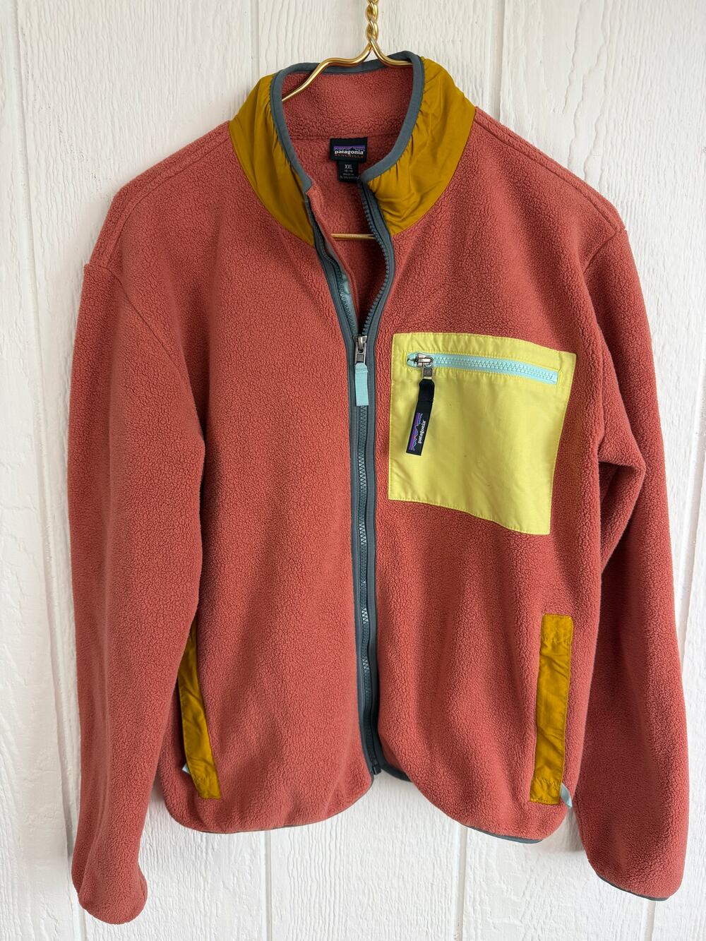 Patagonia Kids Synchilla Zip Up Size XXL (16-18)